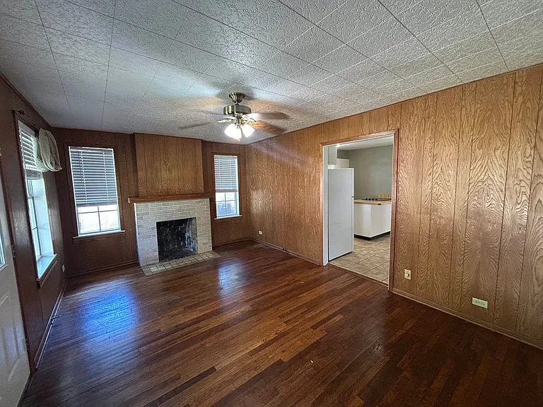 1030 Cole Ave — Photo 6