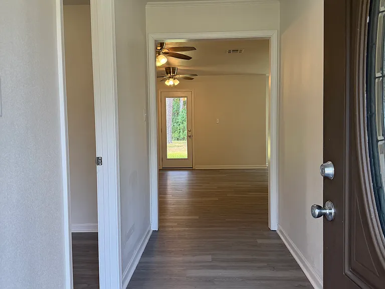 219 Wildwood Dr — Photo 10
