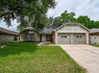 2418 Leading Edge Dr, Friendswood, TX 77546