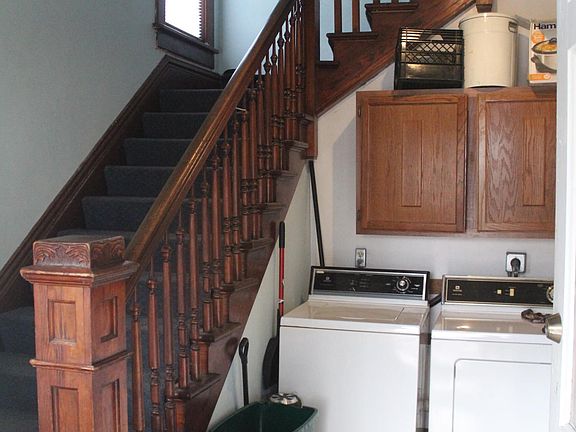 Classic staircase to apt