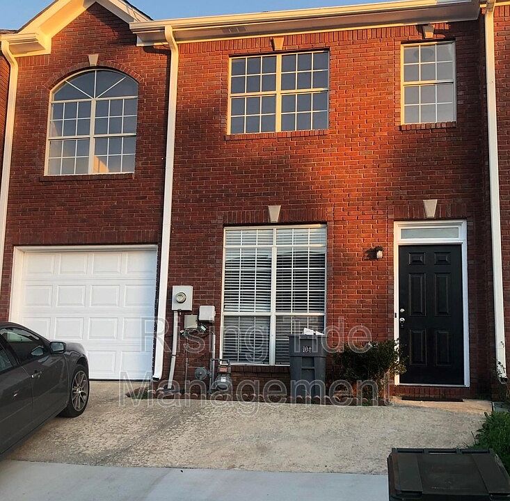 2nd image of 104 Sommersby Cir