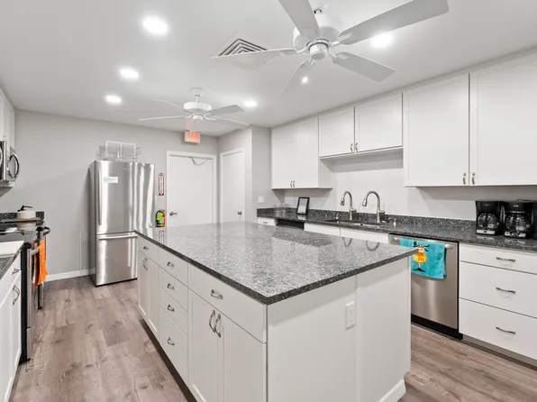 2600 SE Ocean Boulevard #Hh10, Stuart, FL 34996