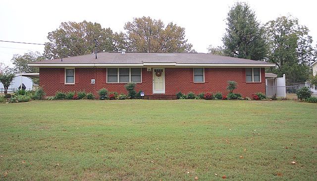 1st image of 106 Lakeview Dr