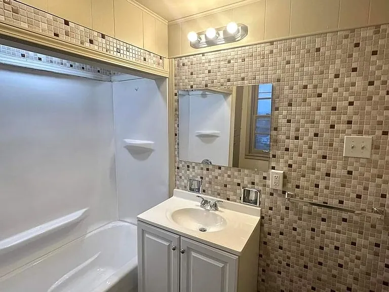 1701 Broadway St Hannibal — Photo 17