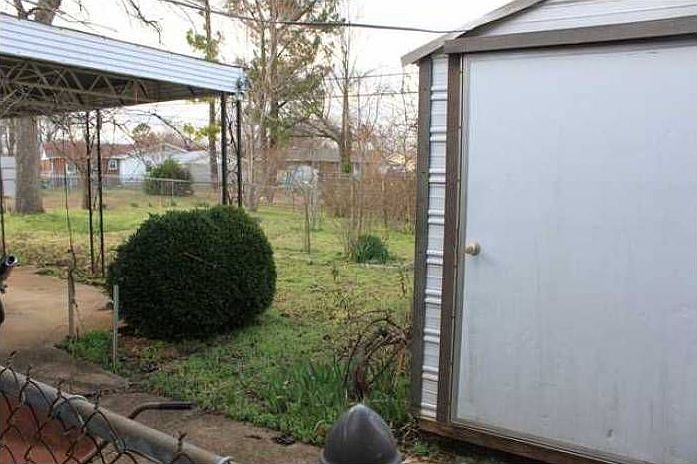 2nd image of 4013 Huntsville Rd