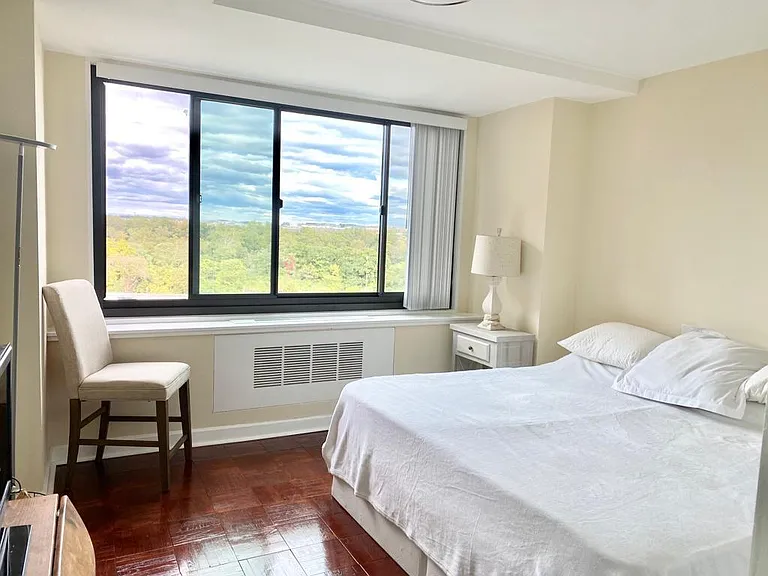 1011 Arlington Blvd #629 — Photo 4