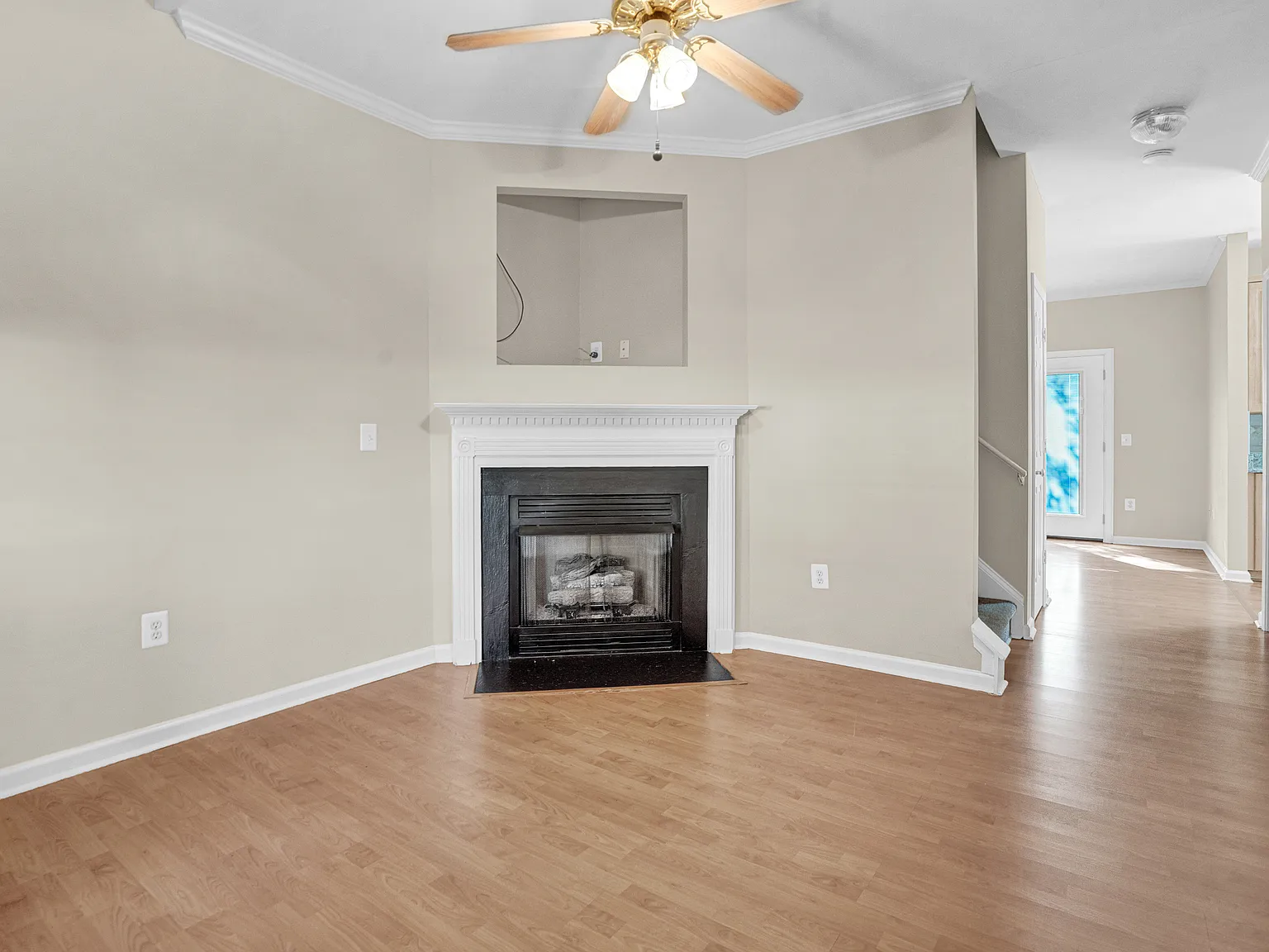 2 bed, 2.5 bath, 1250 sqft, $1,750 — Photo 2