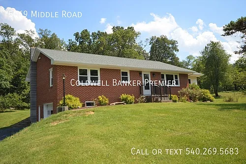 5069 Middle Rd Photo 1