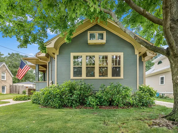 348 W Palatine Rd, Palatine, IL 60067