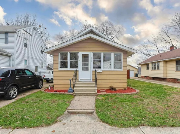 821 E Irvington Ave, South Bend, IN 46614