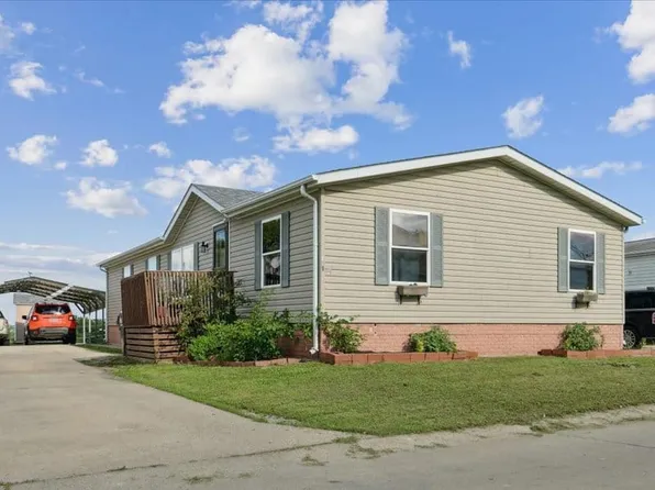 802 E County Line Rd #239-DES, Des Moines, IA 50320