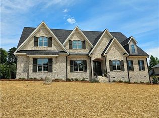 7520 Shadow Creek Dr, Summerfield, NC 27358