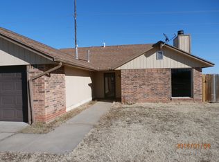 6701 SW Chaucer Dr, Lawton, OK 73505