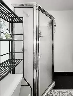 Rented by Metropolitan Property Group | media 9