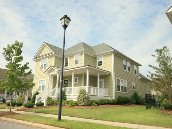 516 Robert Frost Rd, Chesapeake, VA 23323