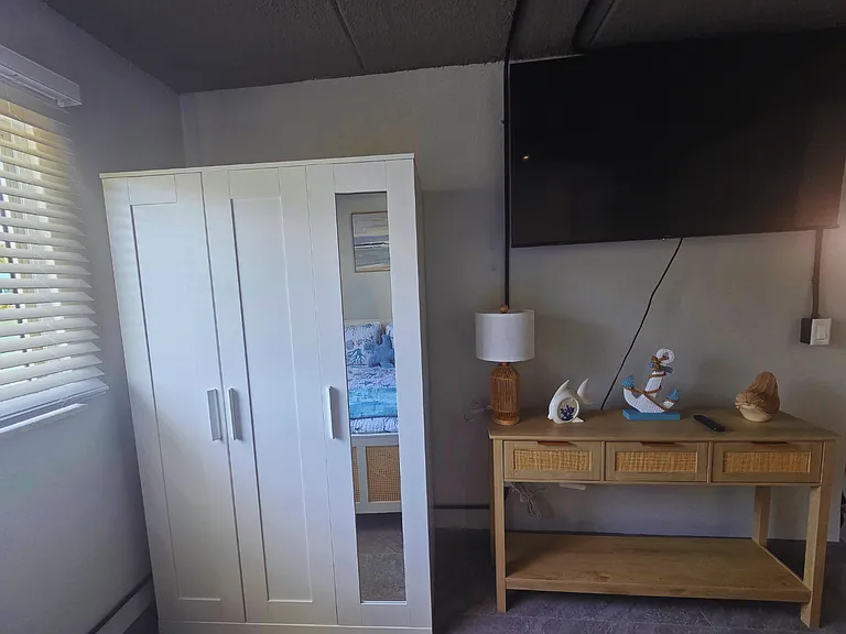 Smart TV with Netflix included and a spacious closet for added comfort.