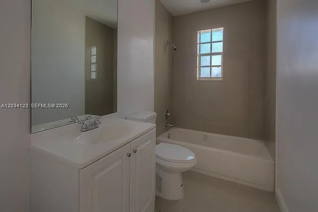 160 NW 199th St #1 — Photo 10