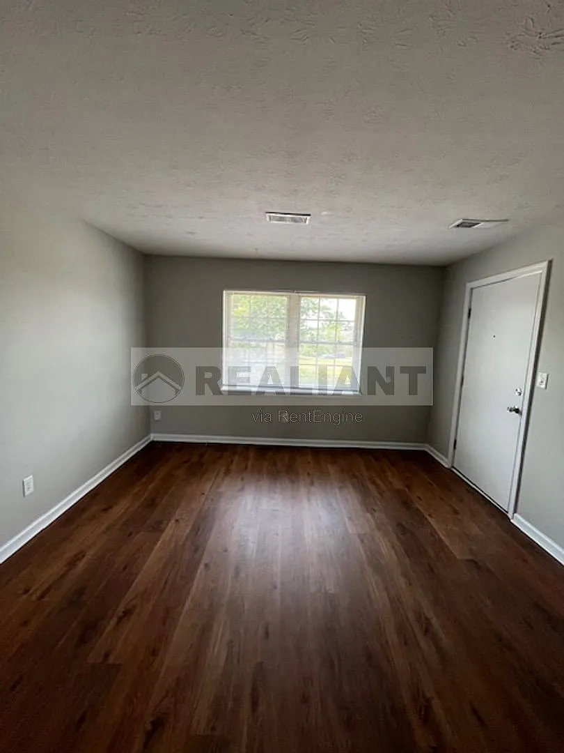 2 bed, 1.5 bath, 1000 sqft, $995 — Photo 4