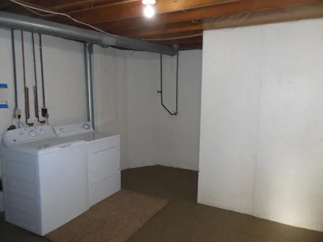 617 NE English Manor Dr #C — Photo 10