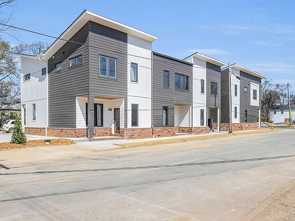 2nd image of 641 S Lyerly St