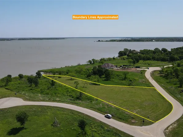 24 Edgewater Way, Corsicana, TX 75109
