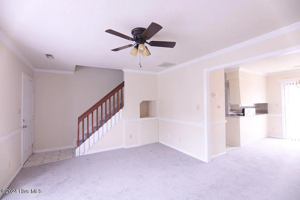 2 bed, 1.5 bath, $850 — Photo 3