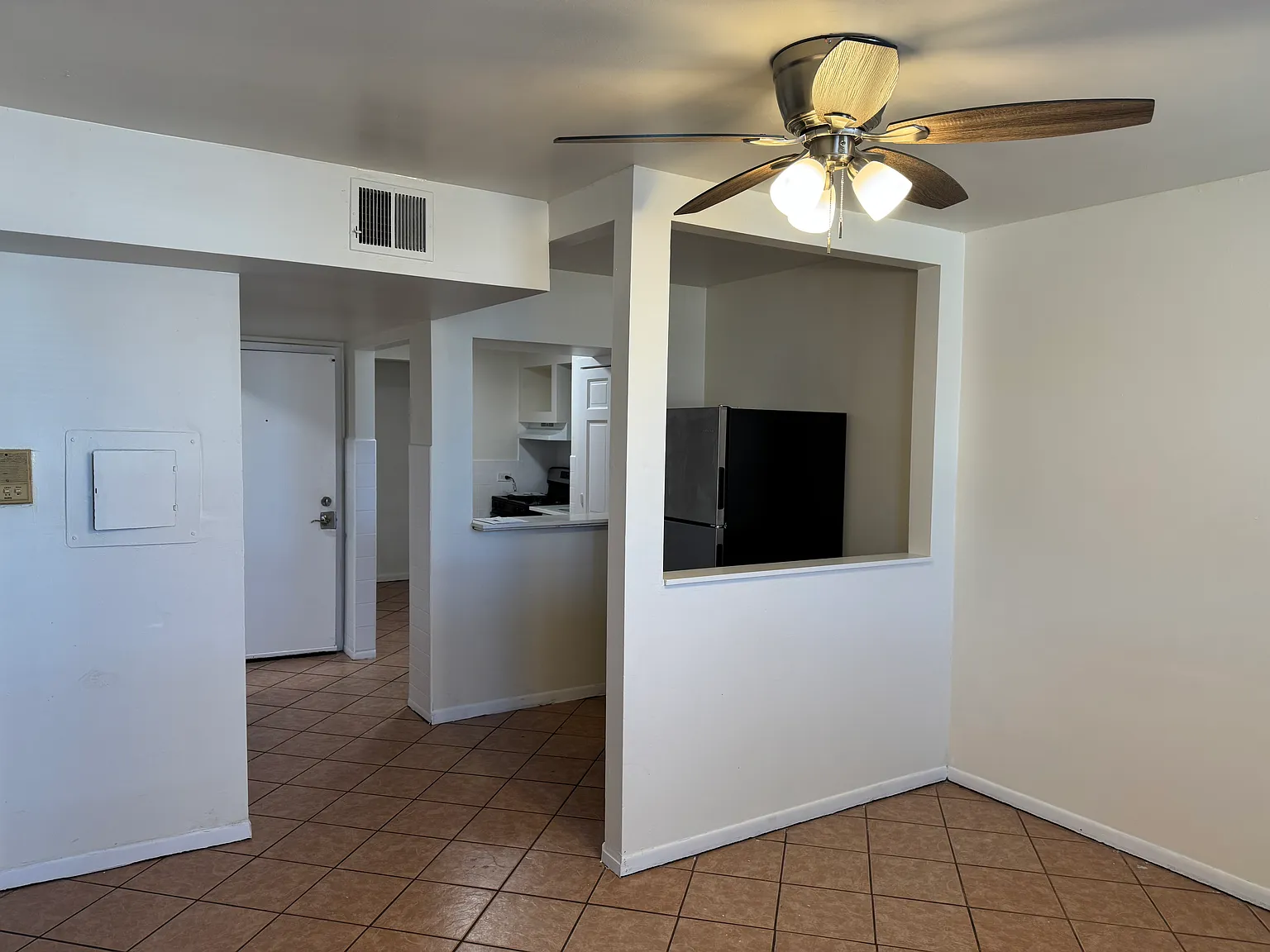1 bed, 650 sqft, $925 — Photo 4