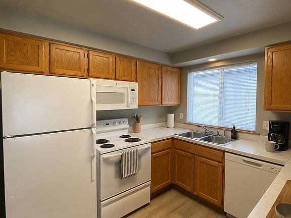4th image of 103 Peach Tree Ln #2