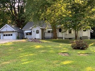 103 N Tennessee St, Hazleton, IN 47640