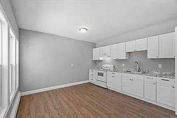 18 The Clearing St #1 — Photo 4