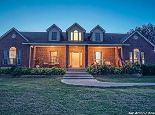 453 Tolle Rd, Cibolo, TX 78108