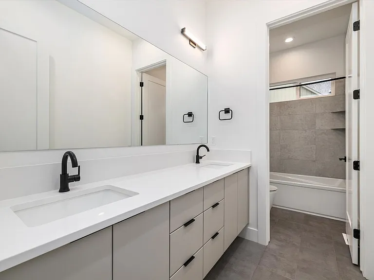7786 W Diamond Lake Dr — Photo 34
