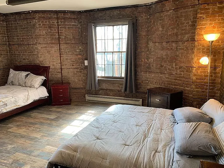 239 Saint Pauls Ave #2 — Photo 7