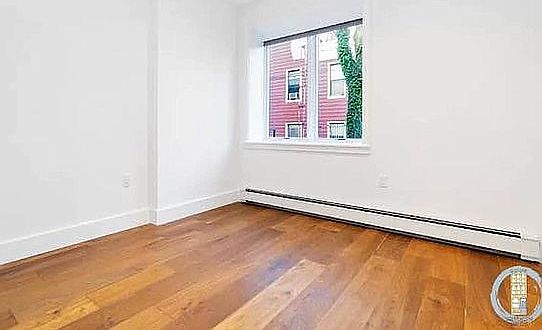 4th image of 471 Evergreen Ave #1FA