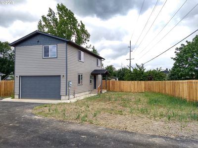 1464 E Central Ave, Sutherlin, OR, 97479
