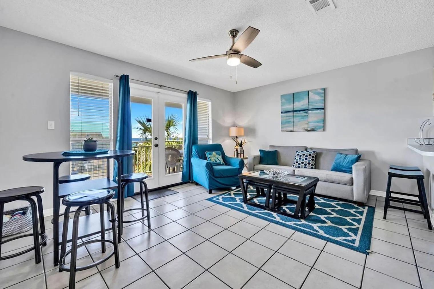 1 bed, 1.0 bath, 796 sqft, $1,784 — Photo 1