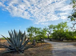4029 County Road 117, Floresville, TX 78114