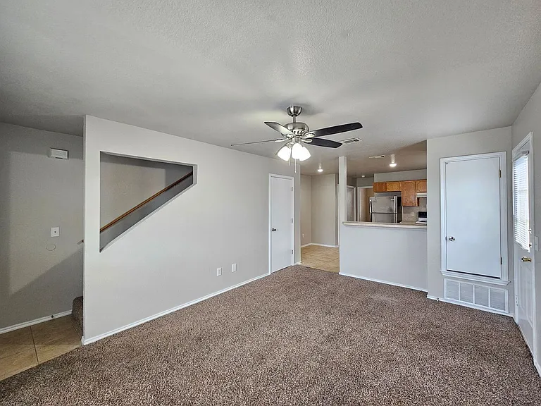4005 Nadine Dr #D — Photo 4