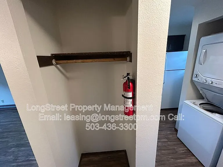 3201 SE Wake St #1 — Photo 16