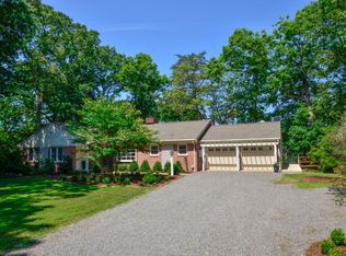 1654 Laurel Point Rd, Lancaster, VA 22503