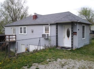 1033 Lincoln Ave, West Plains, MO 65775