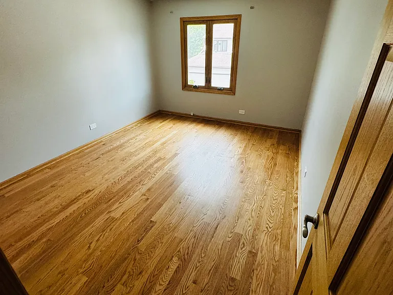 786 Greenwood Rd — Photo 18