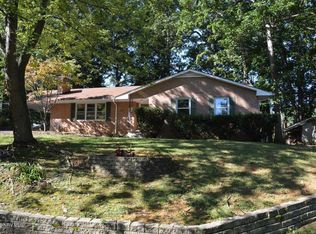 415 Dogwood Ln, Christiansburg, VA 24073