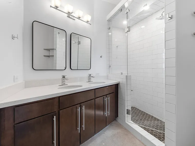 507 Sabine St #901 — Photo 14