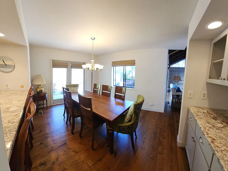 270 E Foothill Blvd — Photo 5
