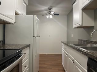 8300 W 31st St #308, Minneapolis, MN 55426