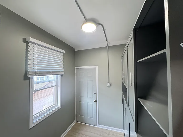 2545 N Springfield Ave #2 — Photo 5