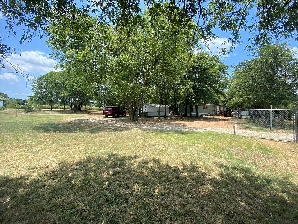 1st image of 8120 Country Manor Ln