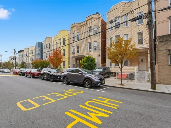 335 47th Street image 18 of 19