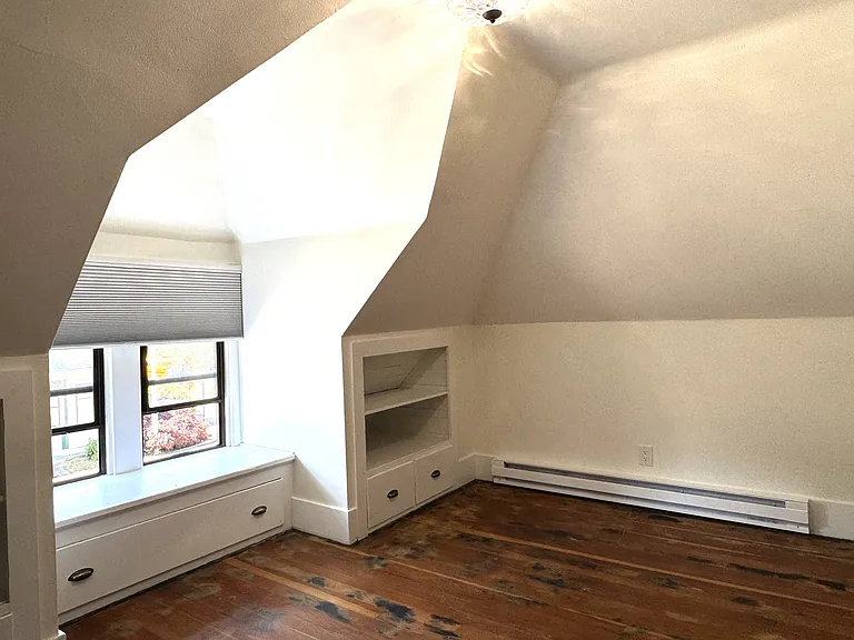 1012 Dupont St — Photo 21